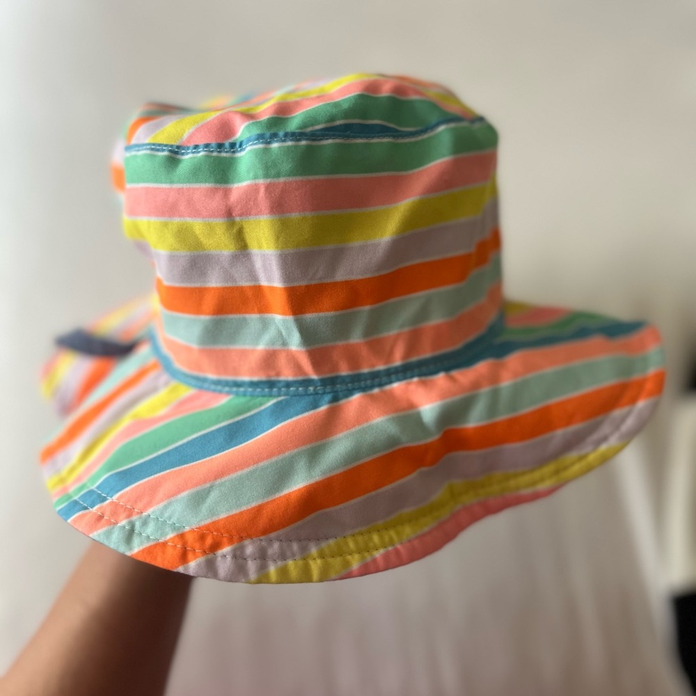 Reversible Blue Bucket Hat with Rainbow Embroidery - Picture 4 of 4